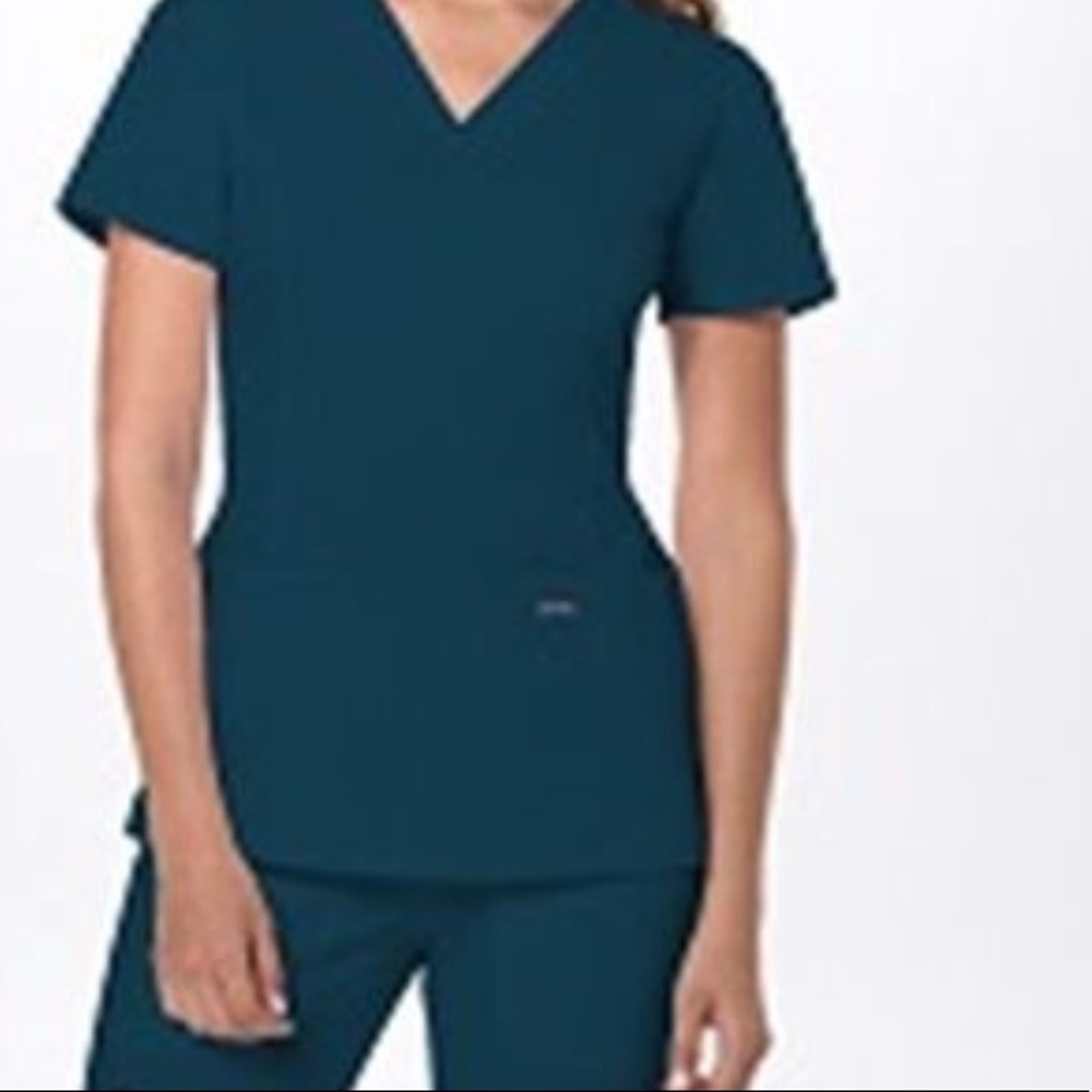 Swell by Sanibel Scrub Top